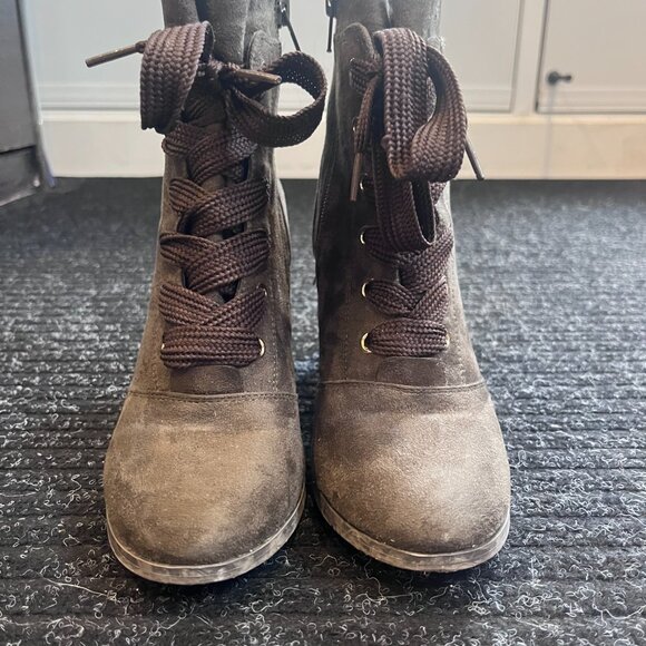 Ankle Boots w/ Zipper - Picture 4 of 5